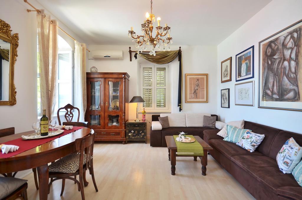 Apartment Pere S Mora Mimice Room photo